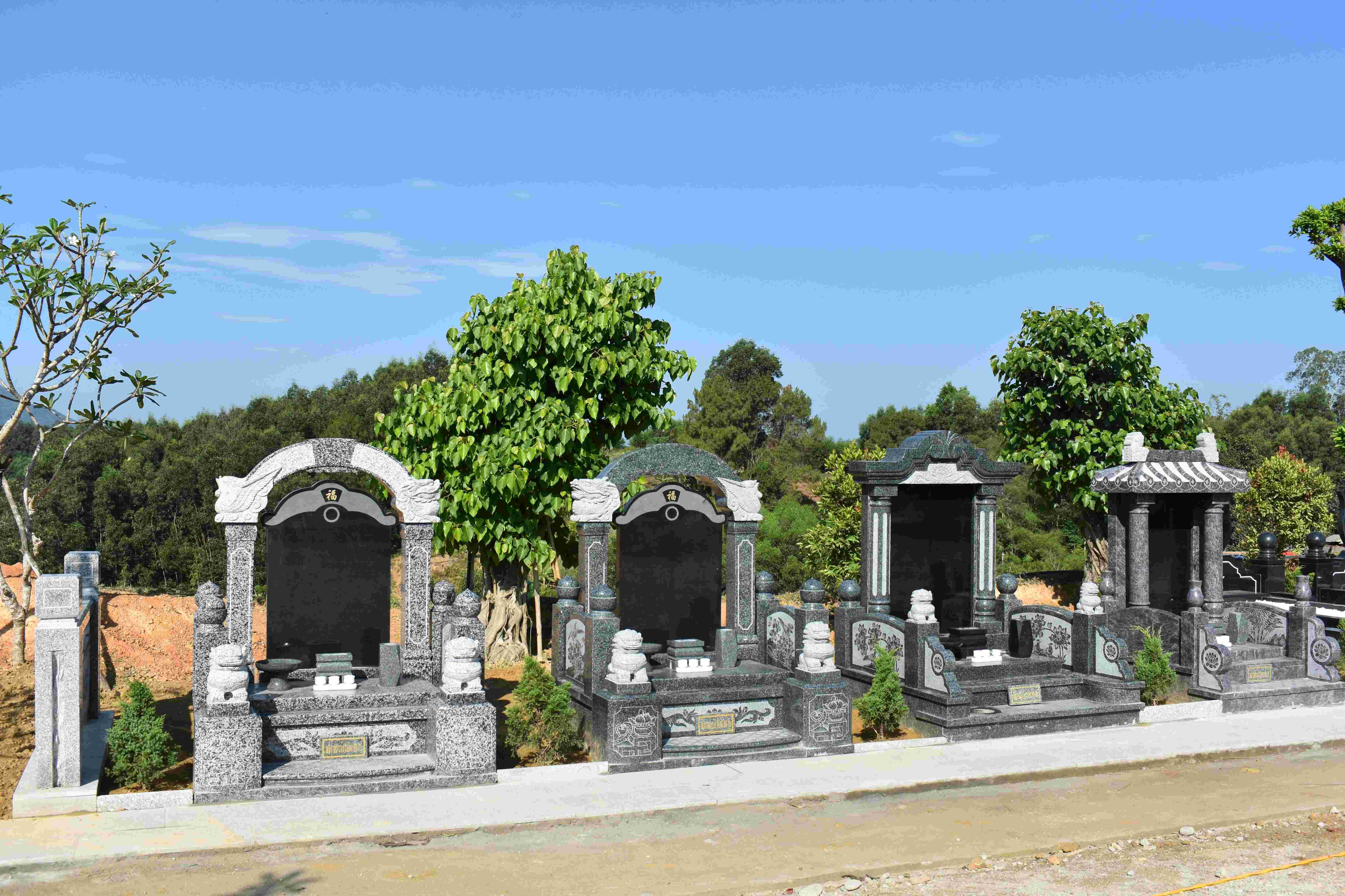 Mẫu mộ cải táng tại Công Viên Vĩnh Hằng Vườn Địa Đàng Huế